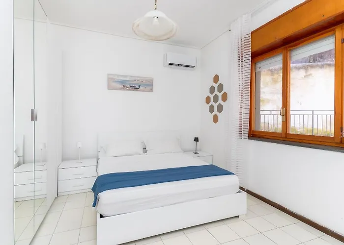 House Irene דירה *