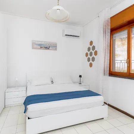 House Irene Apartment *